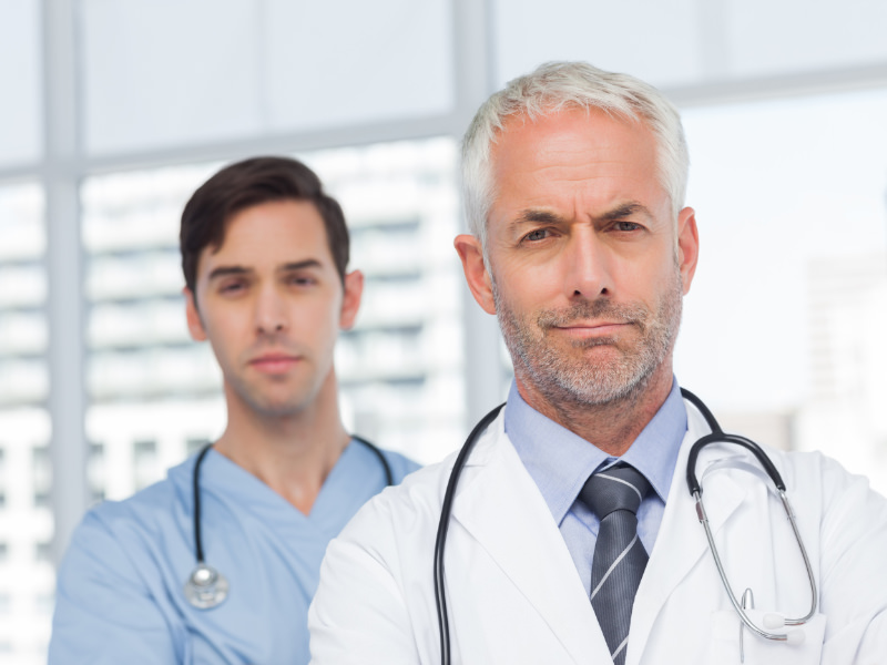 Male Doctors Serious 800x600 2 1
